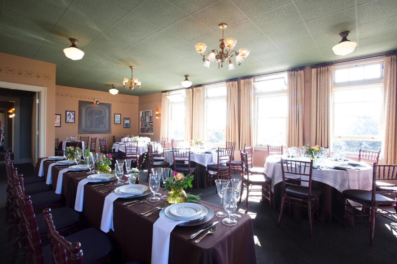 Mcmenamins Grand Lodge Forest Grove Exterior foto